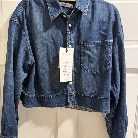 NWT! This season’s Moussy Vintage Blue Denim Tiered Leipsic Top - Picture 3 of 7